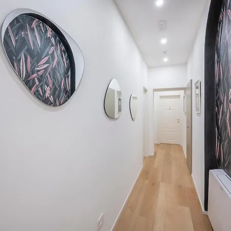 Palazzo Garibaldi Luxury & Парма