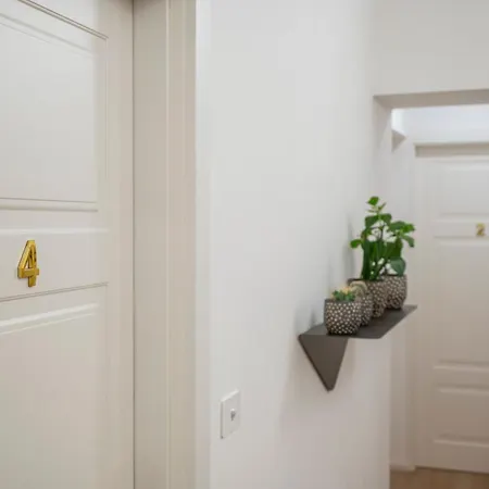 Palazzo Garibaldi Luxury & Гостевой дом