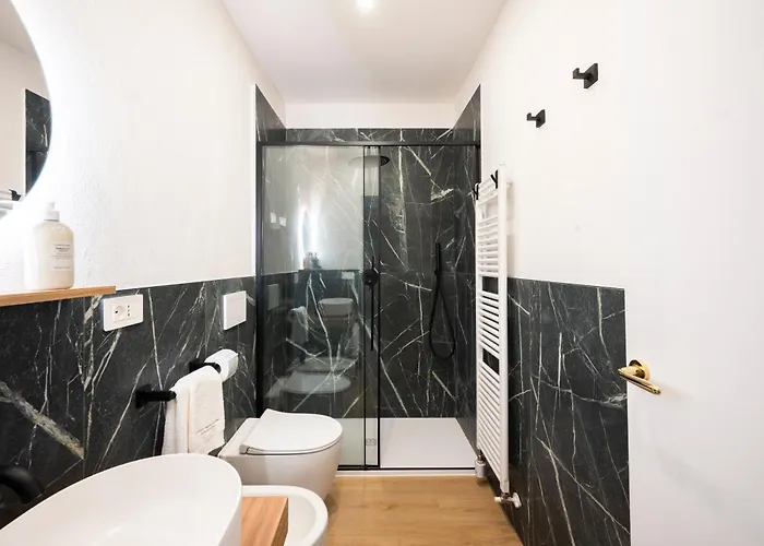 Palazzo Garibaldi Luxury Rooms&suites Affittacamere 4*